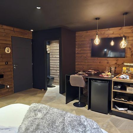 Le Chalet Loft Spa Calais Exterior foto